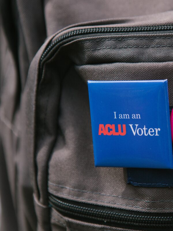 Voter button