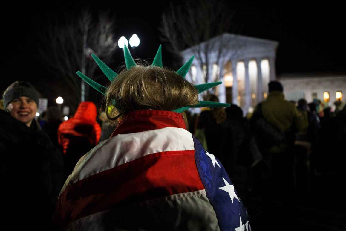 American flag Supreme court